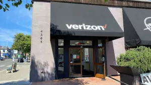 Verizon Store in Oakland, CA
